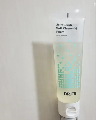닥터에프파이브 젤리스크럽 소프트 클렌징폼 120ml — 5점을 준 리뷰어가 2022년 7월 올린 사용 사진