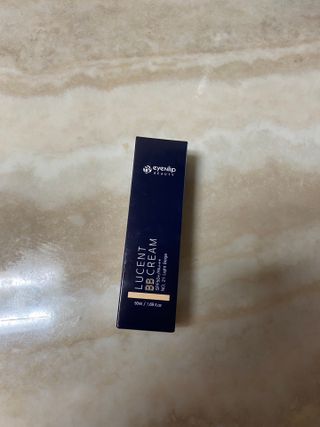 아이앤립 / EYENLIP 아이앤립 루센트 비비크림 2 Color — 5점을 준 리뷰어가 2021년 6월 올린 사용 사진