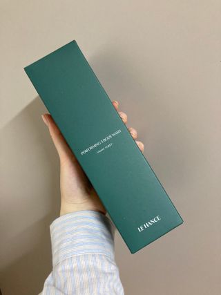 르핸스 퍼포밍 3 바디워시 비반트포렛/베티버포그 — 4.5점을 준 리뷰어가 2023년 3월 올린 사용 사진