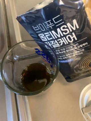 [브이푸드] 옵티MSM 관절케어 (70ml x30포) — 5점을 준 리뷰어가 2022년 6월 올린 사용 사진