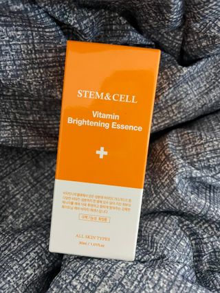 체르엠 스템앤셀 비타민 브라이트닝 에센스 30ml 1개 — 5점을 준 리뷰어가 2021년 9월 올린 사용 사진