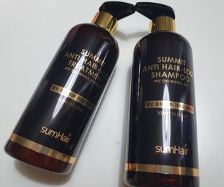 썸헤어 / SUMHAIR 썸헤어  써밋 안티 헤어로스 샴푸+트리트먼트 — 5점을 준 리뷰어가 2021년 6월 올린 사용 사진