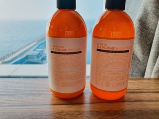 썸헤어 / SUMHAIR 썸헤어 실크 볼륨 샴푸+트리트먼트 프룻자스민티 — 5점을 준 리뷰어가 2021년 6월 올린 사용 사진