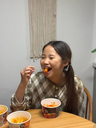 프리 [요리궁리] 타입 B (매콤,치즈,매콤까르보) 꽃떡볶이 6개입 세트 — 5점을 준 리뷰어가 2024년 12월 올린 사용 사진