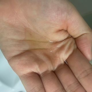 스킨큐어 산다화 순한 클렌징 동백 오일 200ml — 5점을 준 리뷰어가 2023년 8월 올린 사용 사진