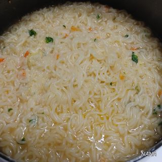 [풀무원] 자연은맛있다 정면, 백면, 홍면  세트 — 5점을 준 리뷰어가 2021년 4월 올린 사용 사진
