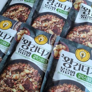 한성기업 무볼레 왕건더기 볶음밥 갈릭스테이크 — 4점을 준 리뷰어가 2021년 10월 올린 사용 사진