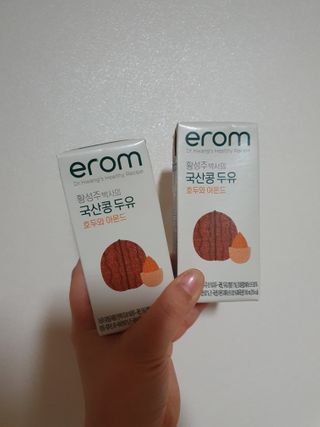 이롬 erom 황성주박사의 국산콩 두유 호두와 아몬드 — 5점을 준 리뷰어가 2020년 12월 올린 사용 사진