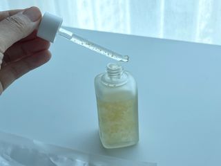 에센느 닥터 멜라닌 화이트닝 앰플 — 5점을 준 리뷰어가 2023년 5월 올린 사용 사진