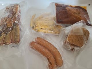 [테이스티나인] [레디잇x부루마불] 부어스트 바베큐 플래터 1000g — 5점을 준 리뷰어가 2022년 4월 올린 사용 사진