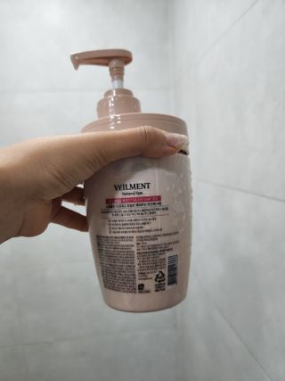 벨먼 내추럴 스파 머드레티놀 바디워시(그린로즈, 미드나잇 피오니) — 5점을 준 리뷰어가 2022년 6월 올린 사용 사진