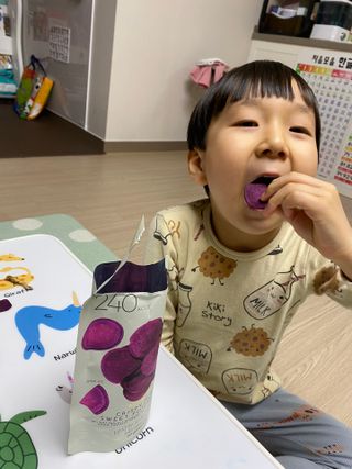 딜라이트 프로젝트 바삭한 원물칩 3종 고구마칩, 자색고구마칩, 느타리버섯칩 [총 6봉지] — 5점을 준 리뷰어가 2022년 2월 올린 사용 사진