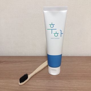[심폐소생소] 무불소 임산부 천연 치약 — 4점을 준 리뷰어가 2021년 8월 올린 사용 사진