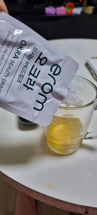 [이롬] 오크라 마시는 뷰티드링크 100mL x 20입 — 5점을 준 리뷰어가 2022년 9월 올린 사용 사진