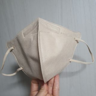 애니가드 셋업마스크 4컬러 각 10매입 [크리미베이지, 캐시미어로즈, 초콜렛브라운, 미드나잇네이비] — 5점을 준 리뷰어가 2022년 2월 올린 사용 사진