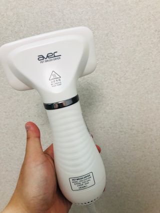 아베크 펫 강아지 고양이 애견 에어 브러쉬 드라이기 올인원 — 5점을 준 리뷰어가 2021년 7월 올린 사용 사진