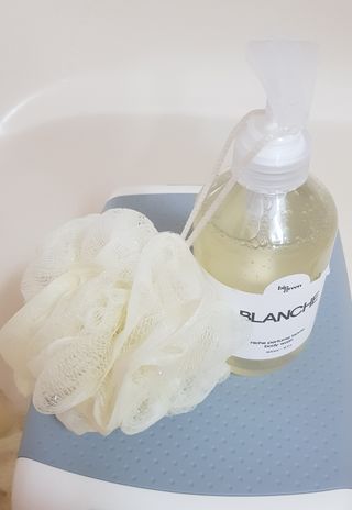 빅그린 니치 퍼퓸 바이옴바디워시 500ml(상탈, 블랙베리&베이, 블랑쉐 3종 중 택1) — 5점을 준 리뷰어가 2022년 8월 올린 사용 사진