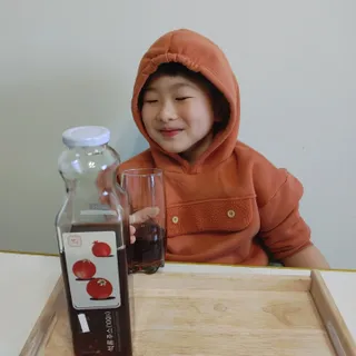 [바이윙클] 페르시아 유기농 석류 착즙주스 750ml 2병 + 선물박스 세트 — 5점을 준 리뷰어가 2022년 3월 올린 사용 사진