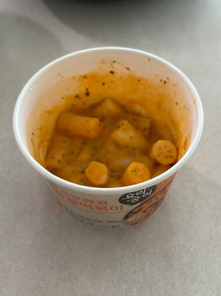 나우  [요리궁리] B타입 ( 매콤, 치즈, 매콤까르보 ) 꽃떡볶이 6개입 세트 — 5점을 준 리뷰어가 2025년 3월 올린 사용 사진