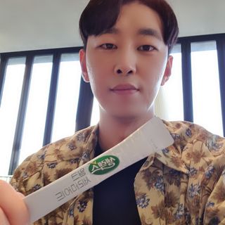 셀렉스스포츠 셀렉스 밀크세라마이드 저분자피쉬콜라겐 28포 X 1박스 — 5점을 준 리뷰어가 2021년 6월 올린 사용 사진