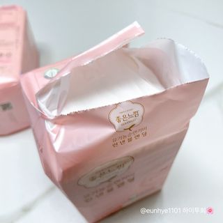 나무드 [유한킴벌리] 좋은느낌 유기농 순면 린넨블렌딩 생리대,롱라이너 중형 36매 1개 + 대형 32매 1개 — 5점을 준 리뷰어가 2021년 10월 올린 사용 사진