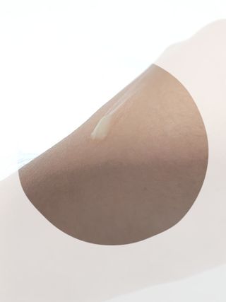 [NEW 탄력유턴 아이크림] AHC 유스 래스팅 리얼 아이크림 포 페이스 — 5점을 준 리뷰어가 2021년 3월 올린 사용 사진