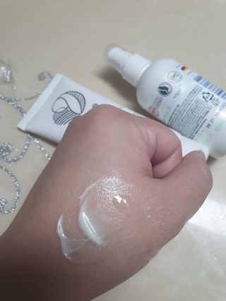 mom e 맘이 내추럴 베이비 케어 크림+바디오일 — 3.5점을 준 리뷰어가 2021년 1월 올린 사용 사진