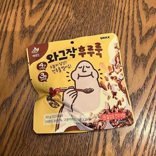 스낵스 와그작후루룩 3종_카카오2봉+아몬드2봉+딸기2봉 (총 6봉) — 5점을 준 리뷰어가 2024년 2월 올린 사용 사진