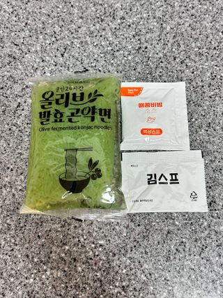 클린24시간 올리브 발효곤약면 찰비빔면 1세트-(3봉) — 4점을 준 리뷰어가 2023년 12월 올린 사용 사진