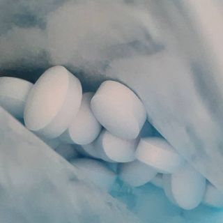 입 냄새 완화에 도움을 주는 에티켓 캔디 앳캔디 스트롱민트 — 5점을 준 리뷰어가 2021년 3월 올린 사용 사진