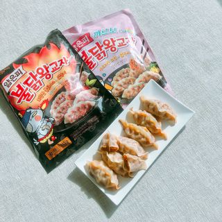 삼양냉동 [삼양] 얇은피불닭왕교자+얇은피까르보불닭왕교자 총4팩 — 5점을 준 리뷰어가 2021년 2월 올린 사용 사진