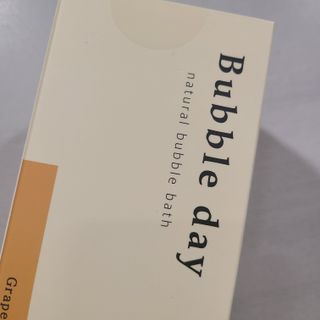버블데이 아로마/과일 거품 입욕제 — 4점을 준 리뷰어가 2021년 7월 올린 사용 사진