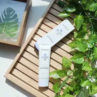 바노바기 코스메틱 바노바기 밀크씨슬 리페어 시카 선스크린 플러스 50ml — 5점을 준 리뷰어가 2023년 2월 올린 사용 사진
