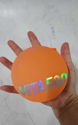 광동생활건강 MF[광동] 비타500✨주름개선·미백·SPF50+🌞퍼펙트쉴드 빅 선쿠션 본품 — 5점을 준 리뷰어가 2024년 5월 올린 사용 사진