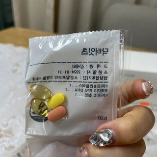 [닥터잇츠] 개인맞춤형 건강기능식품_2종 중 택 1 — 5점을 준 리뷰어가 2024년 2월 올린 사용 사진