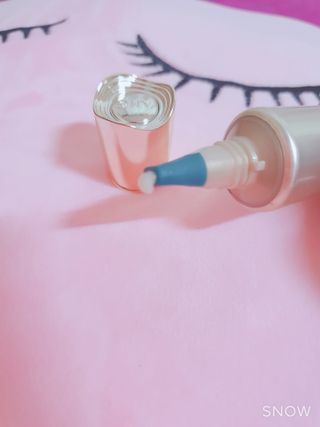 [NEW 탄력유턴 아이크림] AHC 유스 래스팅 리얼 아이크림 포 페이스 — 5점을 준 리뷰어가 2021년 4월 올린 사용 사진