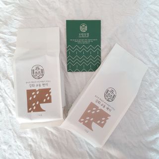 고림상점 풍부한 햇살과 바닷바람이 키우는 강화 교동 쌀 [백미1kg, 현미 1kg] 세트 — 5점을 준 리뷰어가 2021년 12월 올린 사용 사진
