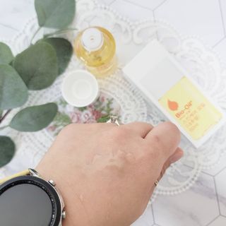 바이오오일 [바이오-오일] 스킨케어 오일 내추럴 60ml — 5점을 준 리뷰어가 2021년 6월 올린 사용 사진