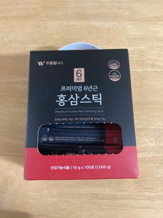 [푸름웰니스] 프리미엄 6년근 홍삼스틱 3mg x 100포 — 5점을 준 리뷰어가 2022년 3월 올린 사용 사진