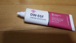 이지듀 DW-EGF 크림 다이브좀_콜라겐이 쏙쏙, 탄력피부로 다이빙 — 5점을 준 리뷰어가 2021년 2월 올린 사용 사진