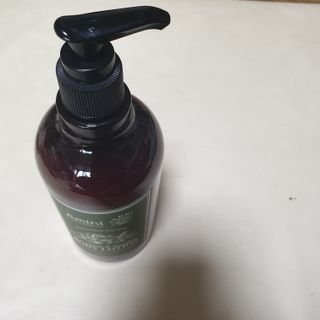 아미니 플라워테라피 바디로션  500ml 시리즈 — 5점을 준 리뷰어가 2021년 4월 올린 사용 사진
