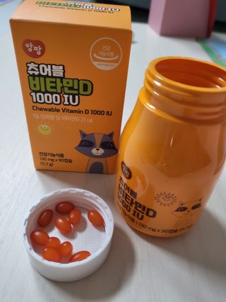 앙팡 츄어블 비타민D 1000 IU 130mg x 90정 — 5점을 준 리뷰어가 2022년 10월 올린 사용 사진