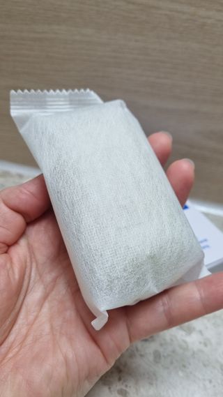 제이제이바이오 허브마사지바 올인원 알약비누 — 4점을 준 리뷰어가 2022년 3월 올린 사용 사진