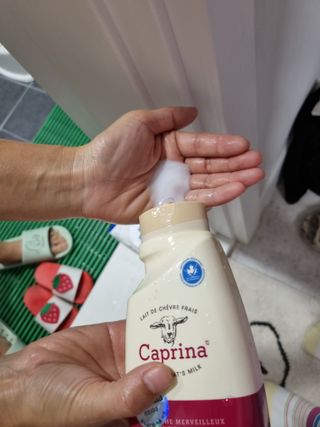 카프리나 프레쉬 산양밀크 어메이징 바디워시 500ml (오리지널향) — 4.5점을 준 리뷰어가 2023년 5월 올린 사용 사진