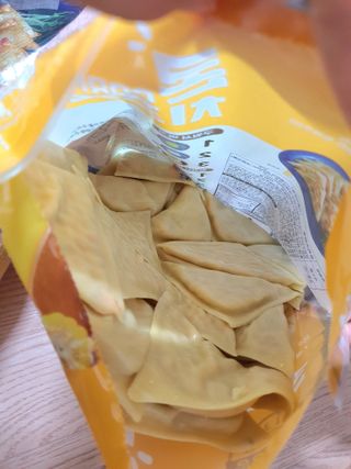 (주)성경순만두 곤약만두.콘치즈만두,삼각당면만두,당면 야끼만두,대구전통 납작만두,떡뽁이 매콤소스,달콤소스 — 4점을 준 리뷰어가 2023년 4월 올린 사용 사진