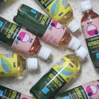더그레잇티 콤부차 [매일유업] 더그레잇티 44kcal 콤부차 300ml *12개입 (오리지널 6개+베리리치 6개) — 5점을 준 리뷰어가 2023년 8월 올린 사용 사진