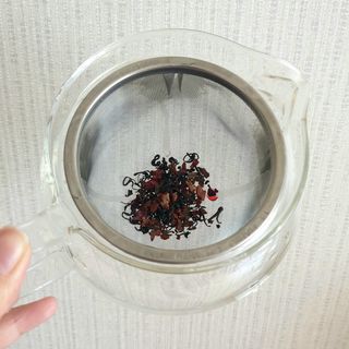 마시다 붉은 석양 빛을 담은 프리미엄 수제 블렌딩 홍차, 레드선셋블랙티 — 4점을 준 리뷰어가 2021년 4월 올린 사용 사진