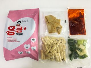 응큼떡볶이 — 3점을 준 리뷰어가 2021년 3월 올린 사용 사진