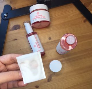 아이앤립 / EYENLIP 아이앤립 연어오일 리바이탈라이징 토너+앰플+크림 3종 세트 — 4점을 준 리뷰어가 2021년 6월 올린 사용 사진