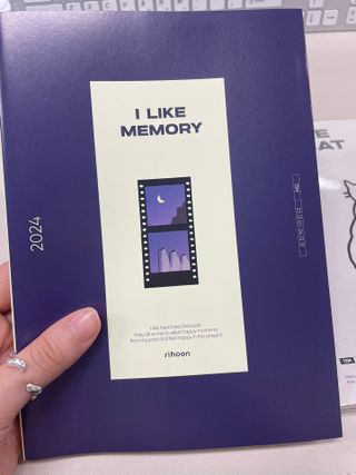 리훈 2024다이어리 아이라이크 모눈다이어리 — 5점을 준 리뷰어가 2023년 9월 올린 사용 사진